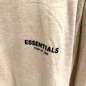 Essentials Fear of God long sleeve tee size M